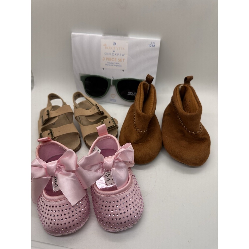 Toddler Shoe Lot Size‎ 2 Old Navy Sandals Boots Badgley Mischka + Sunglasses